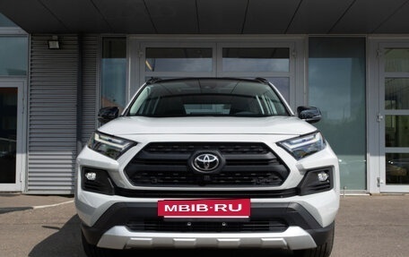 Toyota RAV4, 2025 год, 4 990 000 рублей, 2 фотография