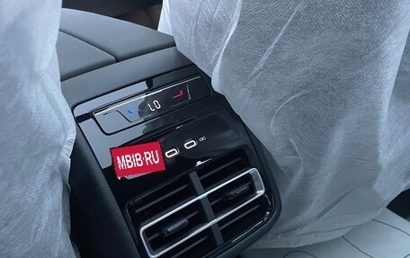 Volkswagen Tiguan, 2025 год, 4 950 000 рублей, 20 фотография