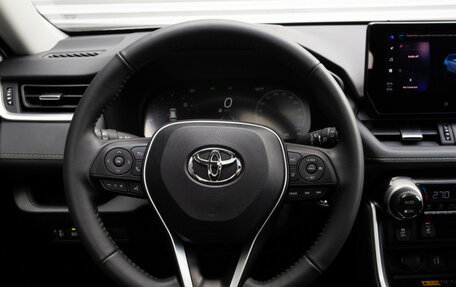 Toyota RAV4, 2025 год, 4 990 000 рублей, 13 фотография