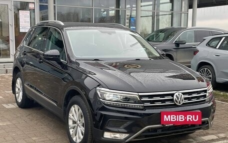 Volkswagen Tiguan II, 2017 год, 2 450 000 рублей, 4 фотография