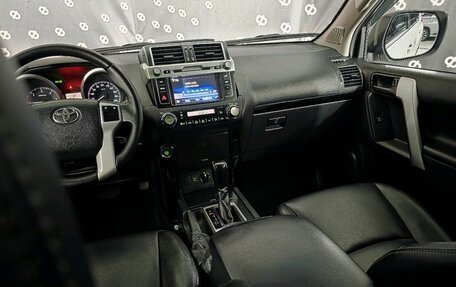 Toyota Land Cruiser Prado 150 рестайлинг 2, 2015 год, 3 450 000 рублей, 28 фотография