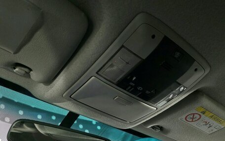 Toyota Land Cruiser Prado 150 рестайлинг 2, 2015 год, 3 450 000 рублей, 19 фотография