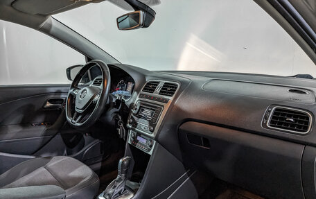 Volkswagen Polo VI (EU Market), 2018 год, 1 595 000 рублей, 13 фотография