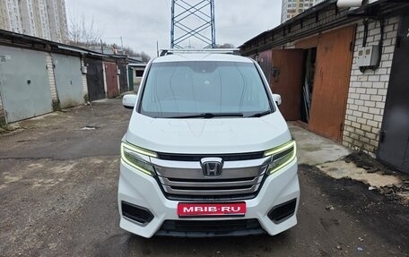 Honda Stepwgn IV, 2018 год, 2 300 000 рублей, 1 фотография