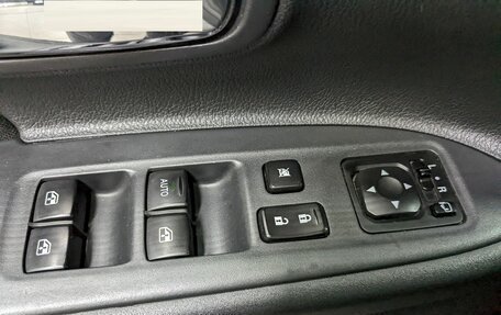 Mitsubishi Outlander III рестайлинг 3, 2018 год, 1 990 000 рублей, 12 фотография