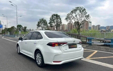 Toyota Corolla, 2022 год, 1 290 000 рублей, 4 фотография