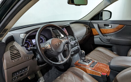 Infiniti QX70, 2014 год, 2 750 000 рублей, 15 фотография