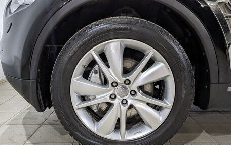 Infiniti QX70, 2014 год, 2 750 000 рублей, 12 фотография