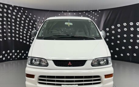 Mitsubishi Delica IV, 2002 год, 1 250 000 рублей, 2 фотография
