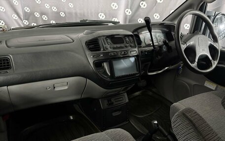 Mitsubishi Delica IV, 2002 год, 1 250 000 рублей, 20 фотография