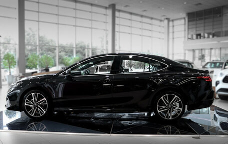 Toyota Camry, 2025 год, 4 990 000 рублей, 4 фотография