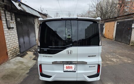 Honda Stepwgn IV, 2018 год, 2 300 000 рублей, 4 фотография