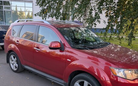 Mitsubishi Outlander III рестайлинг 3, 2008 год, 950 000 рублей, 12 фотография