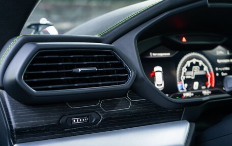 Lamborghini Urus I, 2019 год, 19 500 000 рублей, 18 фотография