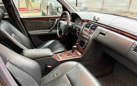 Mercedes-Benz E-Класс, 1999 год, 550 000 рублей, 8 фотография