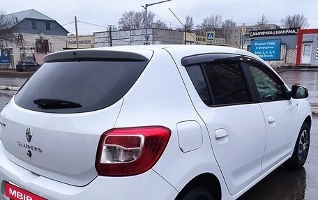 Renault Sandero II рестайлинг, 2014 год, 800 000 рублей, 5 фотография