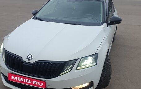 Skoda Octavia, 2018 год, 1 850 000 рублей, 6 фотография
