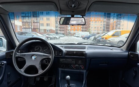 BMW 5 серия, 1991 год, 420 000 рублей, 24 фотография