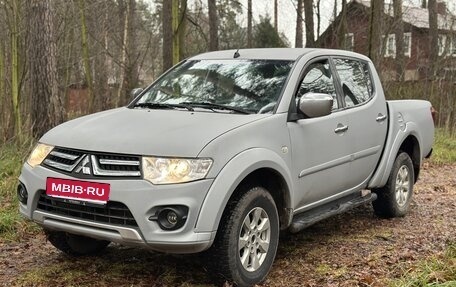 Mitsubishi L200 IV рестайлинг, 2014 год, 1 295 000 рублей, 1 фотография
