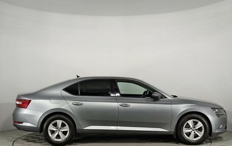 Skoda Superb III рестайлинг, 2017 год, 1 545 000 рублей, 6 фотография
