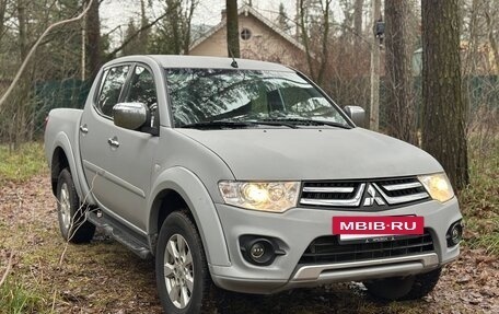 Mitsubishi L200 IV рестайлинг, 2014 год, 1 295 000 рублей, 3 фотография