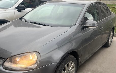 Volkswagen Jetta VI, 2009 год, 580 000 рублей, 3 фотография