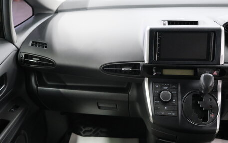 Toyota Wish II, 2011 год, 1 629 000 рублей, 20 фотография