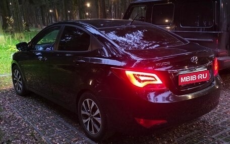 Hyundai Solaris II рестайлинг, 2015 год, 1 250 000 рублей, 2 фотография