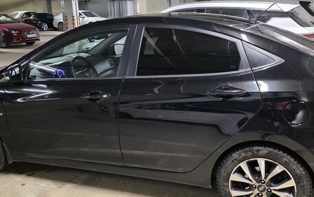 Hyundai Solaris II рестайлинг, 2015 год, 1 250 000 рублей, 10 фотография