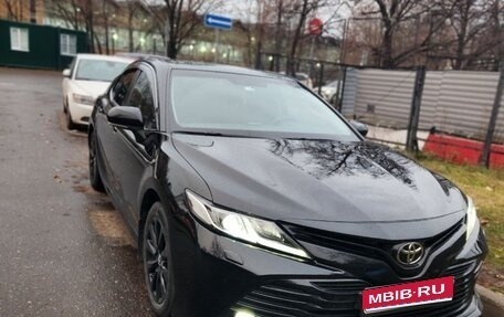 Toyota Camry, 2020 год, 2 000 000 рублей, 1 фотография