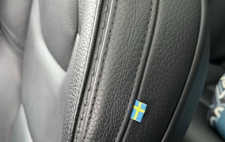 Volvo V60 Cross Country II, 2019 год, 3 400 000 рублей, 13 фотография