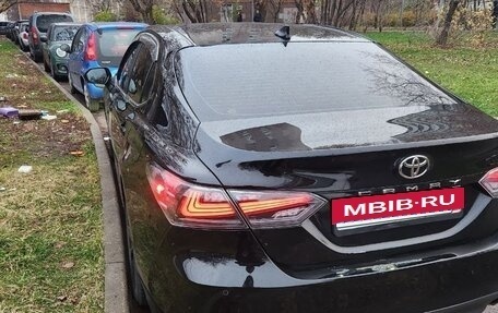 Toyota Camry, 2020 год, 2 000 000 рублей, 3 фотография