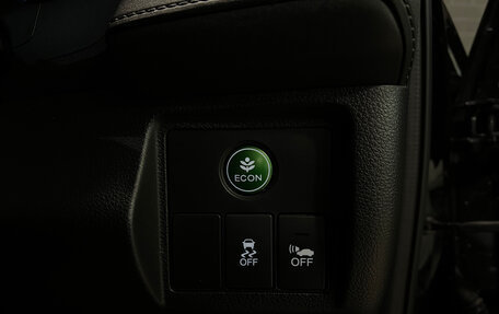 Honda Vezel, 2013 год, 1 340 000 рублей, 17 фотография