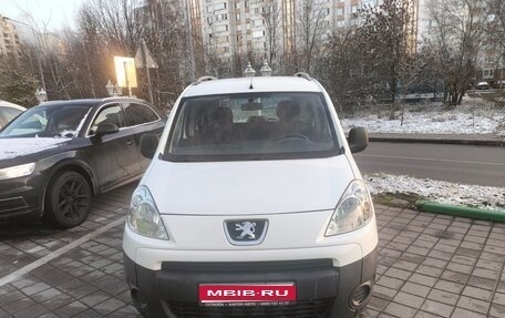 Peugeot Partner II рестайлинг 2, 2011 год, 681 000 рублей, 1 фотография