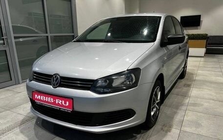 Volkswagen Polo VI (EU Market), 2014 год, 800 000 рублей, 1 фотография