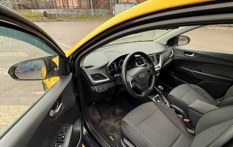 Hyundai Solaris II рестайлинг, 2018 год, 800 000 рублей, 8 фотография