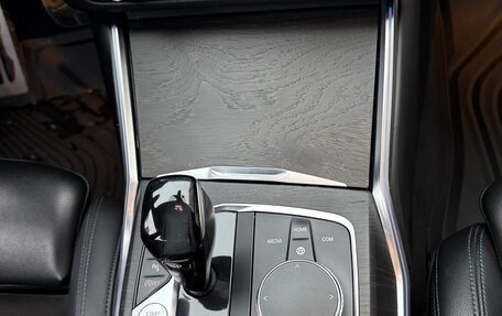 BMW 3 серия, 2019 год, 3 200 000 рублей, 27 фотография