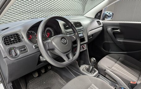 Volkswagen Polo VI (EU Market), 2015 год, 860 000 рублей, 10 фотография
