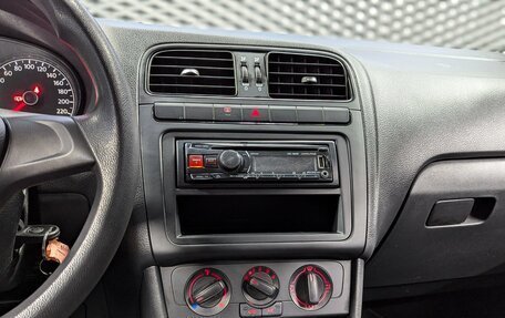 Volkswagen Polo VI (EU Market), 2015 год, 860 000 рублей, 16 фотография