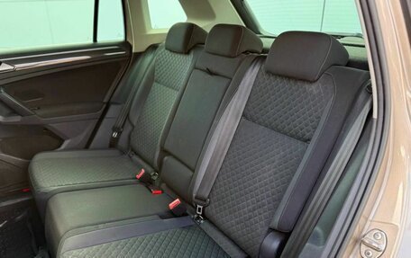 Volkswagen Tiguan II, 2018 год, 2 300 000 рублей, 18 фотография