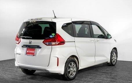 Honda Freed II, 2017 год, 1 475 000 рублей, 3 фотография