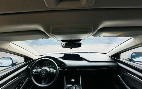 Mazda 3, 2022 год, 1 370 000 рублей, 8 фотография