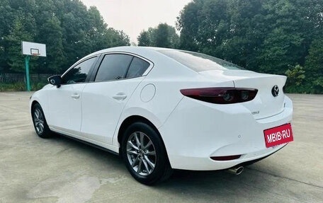 Mazda 3, 2022 год, 1 370 000 рублей, 4 фотография