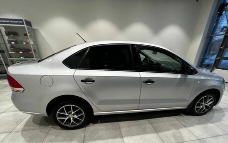 Volkswagen Polo VI (EU Market), 2014 год, 800 000 рублей, 5 фотография