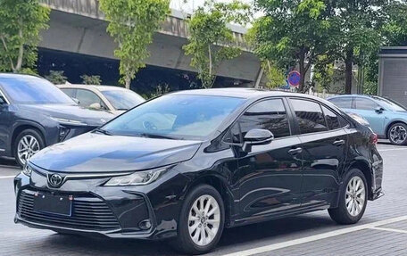 Toyota Corolla, 2022 год, 1 200 000 рублей, 3 фотография