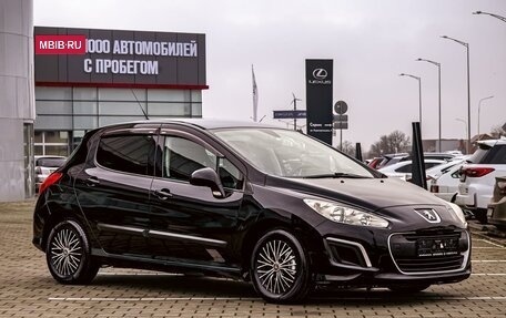 Peugeot 308 II, 2011 год, 695 000 рублей, 3 фотография