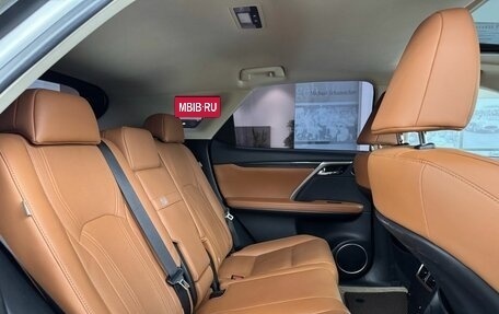 Lexus RX IV рестайлинг, 2020 год, 5 550 000 рублей, 30 фотография