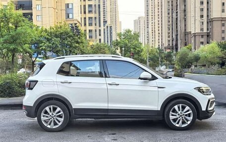 Volkswagen T-Cross I, 2021 год, 1 199 777 рублей, 6 фотография