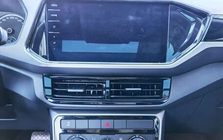 Volkswagen T-Cross I, 2021 год, 1 199 777 рублей, 11 фотография