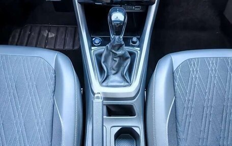 Volkswagen T-Cross I, 2021 год, 1 199 777 рублей, 12 фотография